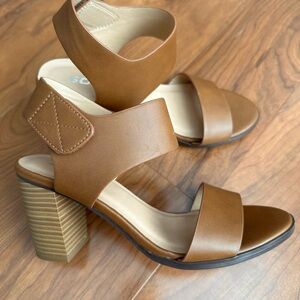 Women Open Round Toe Block 3 Inch Heel Sandals with Ankle Strap- size 7